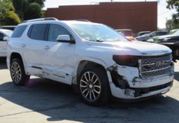 2020 GMC Acadia - Image 4