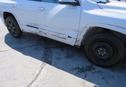 2020 GMC Acadia - Image 17