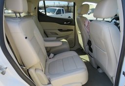 2020 GMC Acadia - Image 33