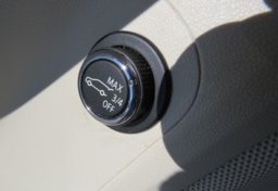 2020 GMC Acadia - Image 55