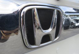 2015 Honda Pilot - Image 21