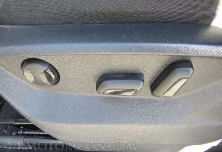 2019 Volkswagen Tiguan - Image 40