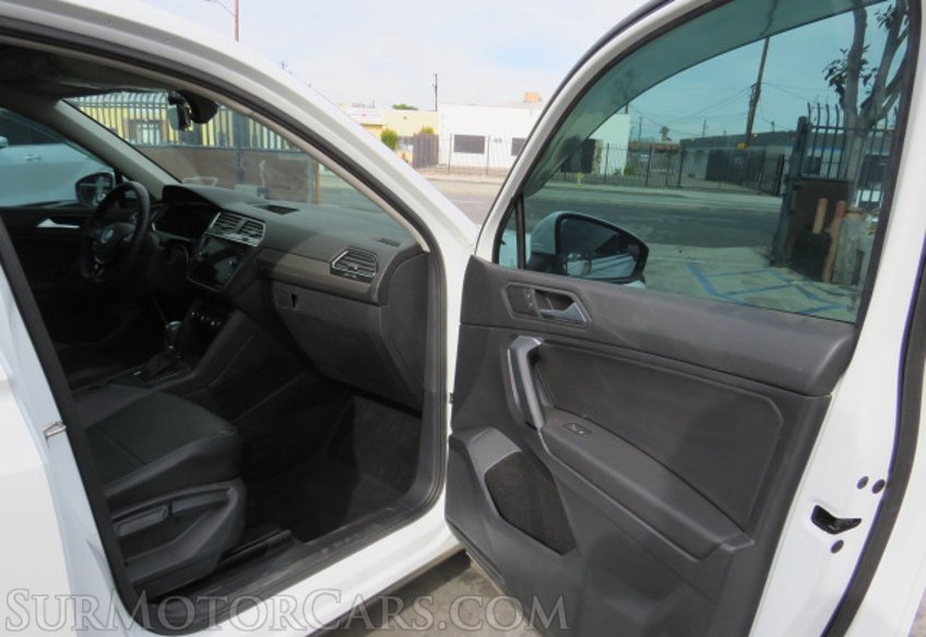2019 Volkswagen Tiguan - Image 18