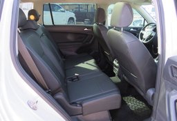 2019 Volkswagen Tiguan - Image 28