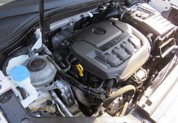 2019 Volkswagen Tiguan - Image 55