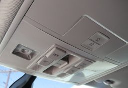 2019 Volkswagen Tiguan - Image 48