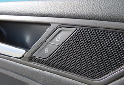 2019 Volkswagen Tiguan - Image 43