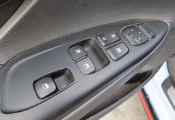 2021 Hyundai Veloster N - Image 35