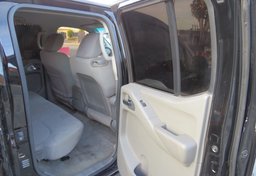 2014 Nissan Frontier - Image 21