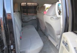 2014 Nissan Frontier - Image 29