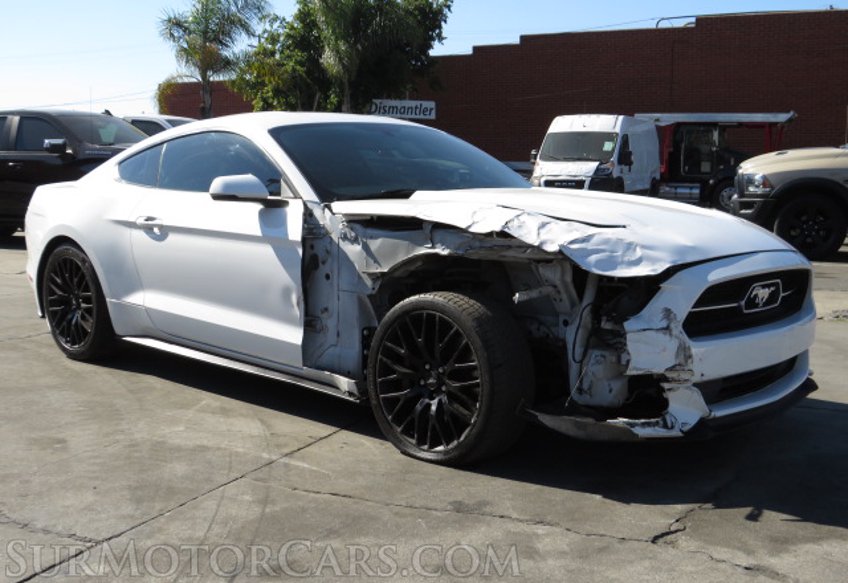 2015 Ford Mustang - Image 4