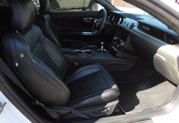 2015 Ford Mustang - Image 26