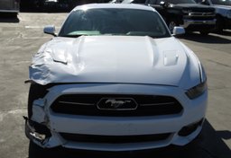 2015 Ford Mustang - Image 9