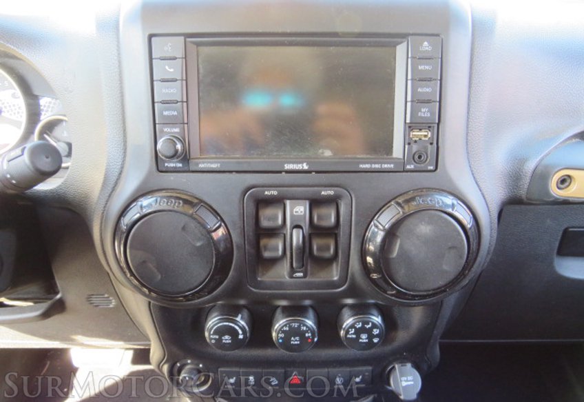 2014 Jeep Wrangler Unlimited - Image 34