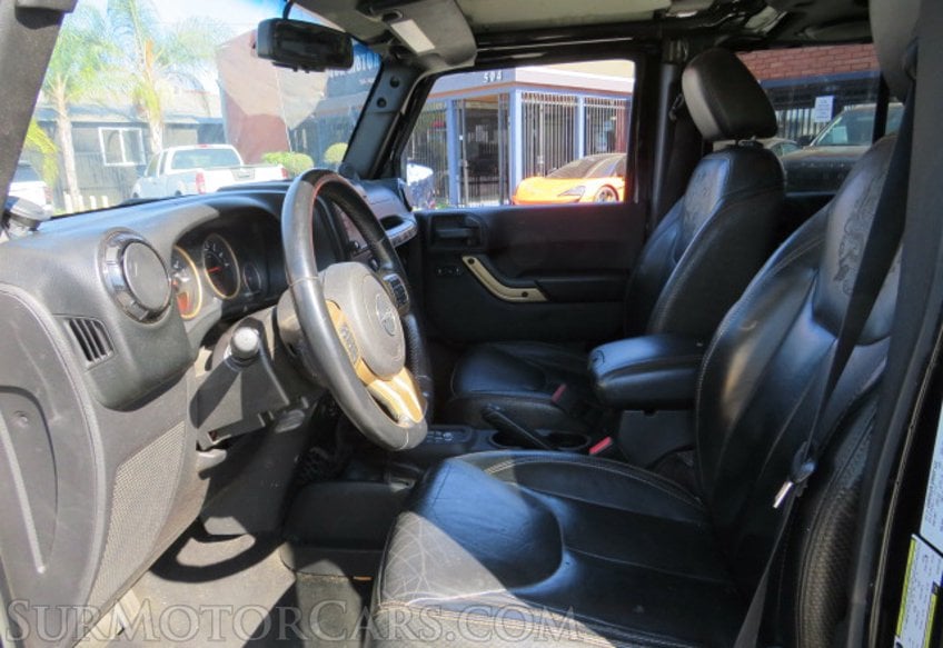 2014 Jeep Wrangler Unlimited - Image 23