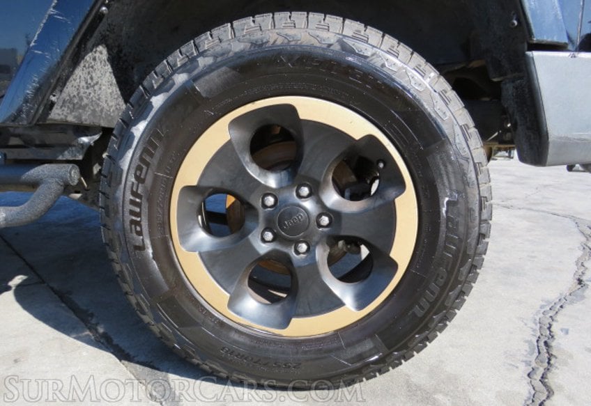 2014 Jeep Wrangler Unlimited - Image 18