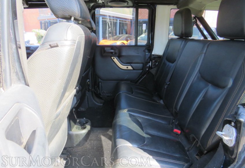 2014 Jeep Wrangler Unlimited - Image 29