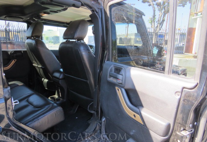 2014 Jeep Wrangler Unlimited - Image 22