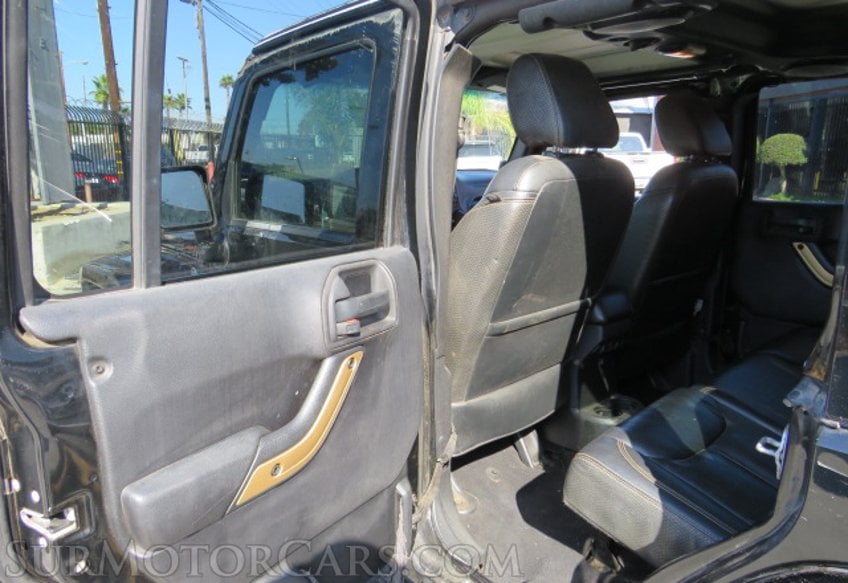 2014 Jeep Wrangler Unlimited - Image 21