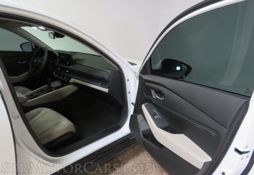 2023 Honda Accord - Image 18