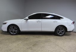 2023 Honda Accord - Image 5