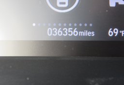 2018 Honda Clarity Plug-In Hybrid - Image 32