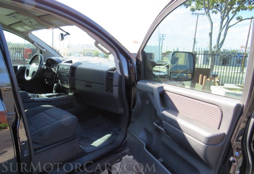 2012 Nissan Titan - Image 25
