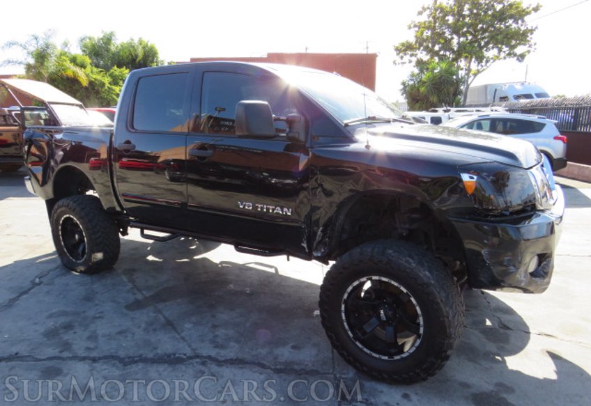 2012 Nissan Titan - Image 4