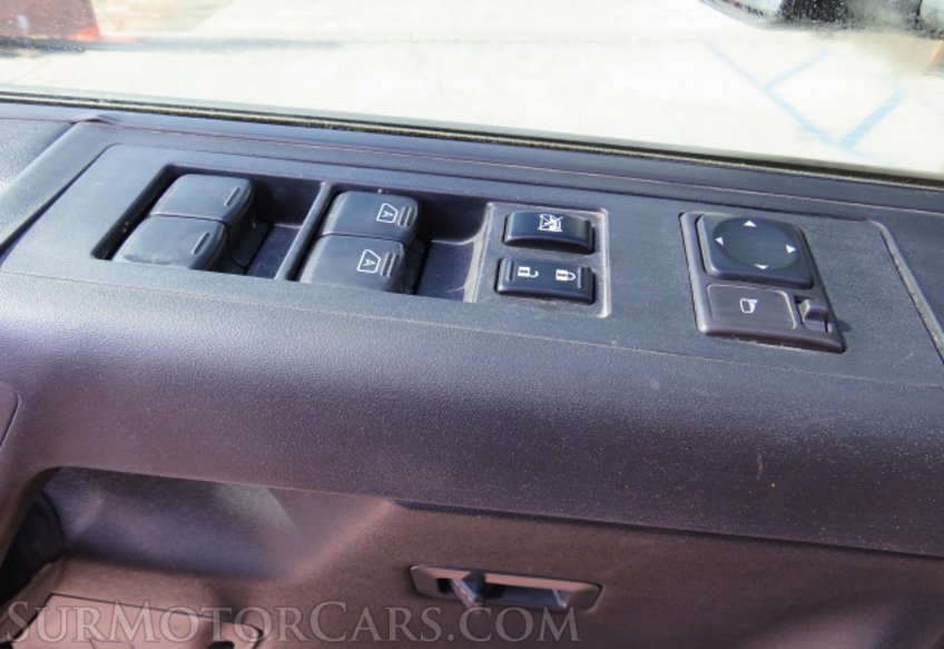 2012 Nissan Titan - Image 46