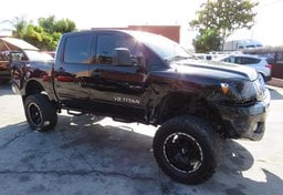 2012 Nissan Titan - Image 4