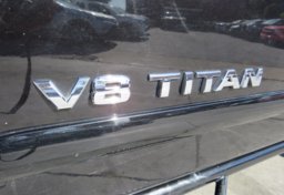 2012 Nissan Titan - Image 15