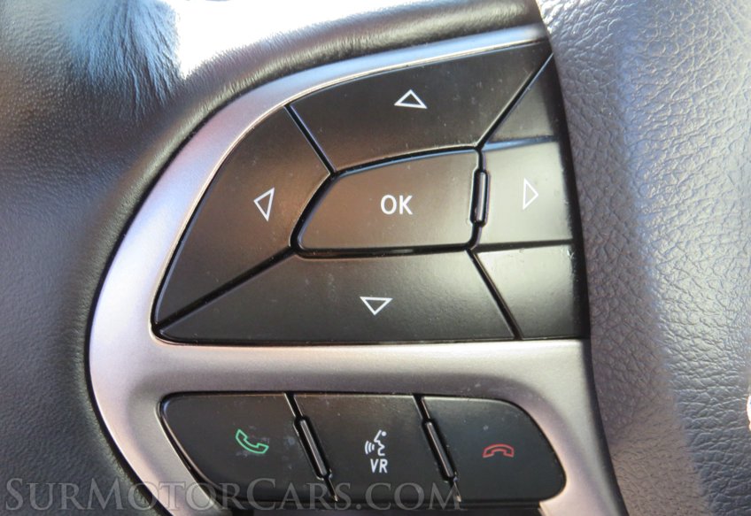 2019 Jeep Grand Cherokee - Image 32