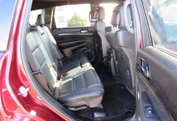 2019 Jeep Grand Cherokee - Image 29