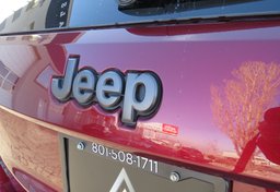 2019 Jeep Grand Cherokee - Image 19