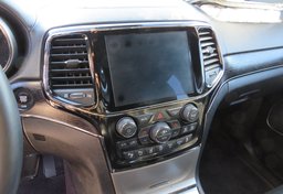 2019 Jeep Grand Cherokee - Image 34