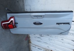 2017 Ford F-150 - Image 25