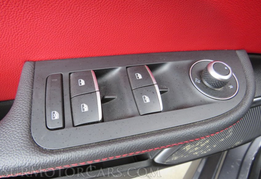 2018 Alfa Romeo Giulia - Image 48