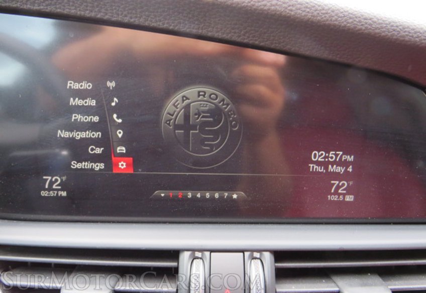 2018 Alfa Romeo Giulia - Image 35