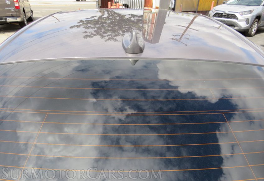 2018 Alfa Romeo Giulia - Image 15