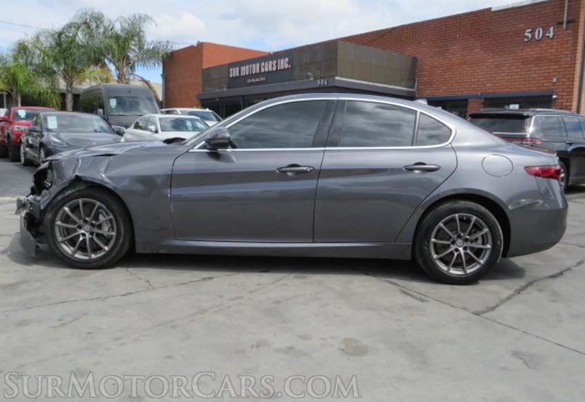 2018 Alfa Romeo Giulia - Image 6