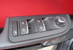 2018 Alfa Romeo Giulia - Image 48