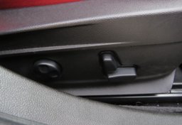 2018 Alfa Romeo Giulia - Image 39