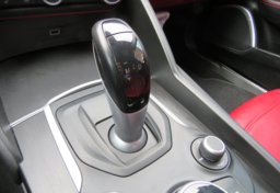 2018 Alfa Romeo Giulia - Image 40