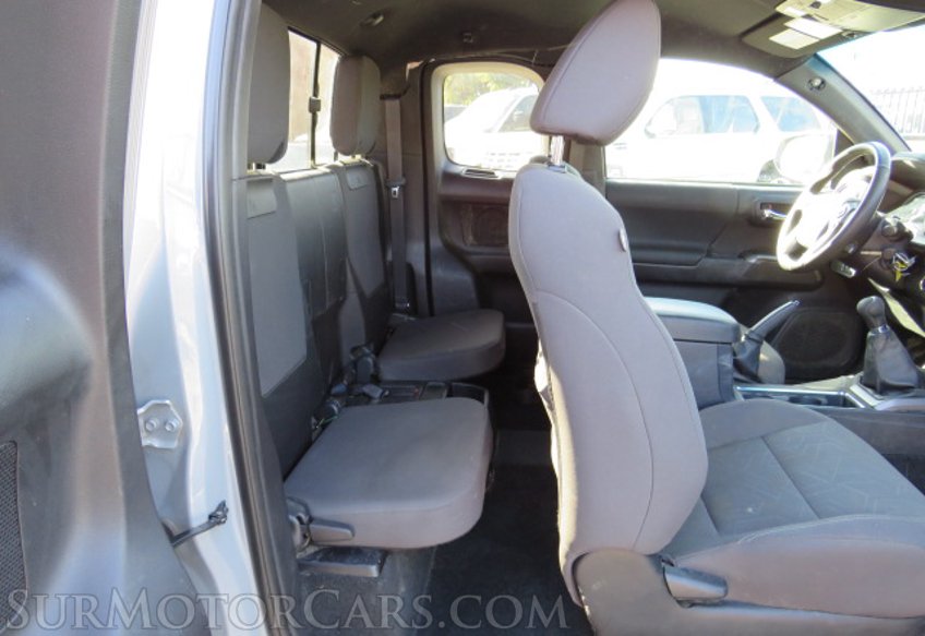 2018 Toyota Tacoma - Image 32