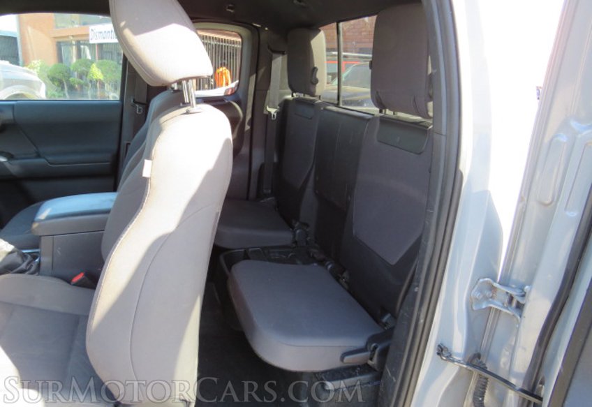 2018 Toyota Tacoma - Image 31