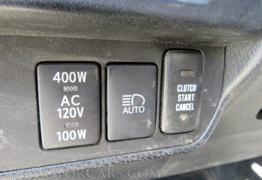 2018 Toyota Tacoma - Image 39