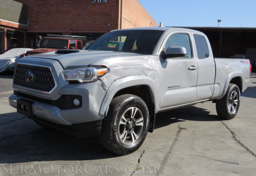 2018 Toyota Tacoma - Image 4