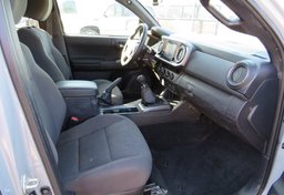 2018 Toyota Tacoma - Image 30