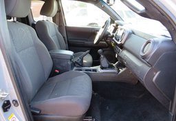 2018 Toyota Tacoma - Image 28