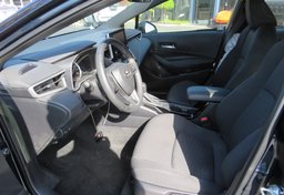 2022 Toyota Corolla Hatchback - Image 25